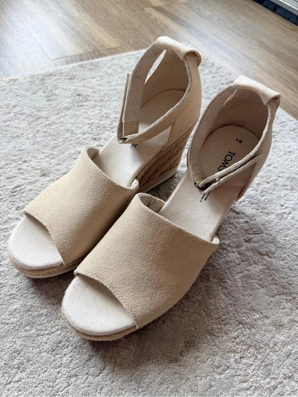Toms brand new